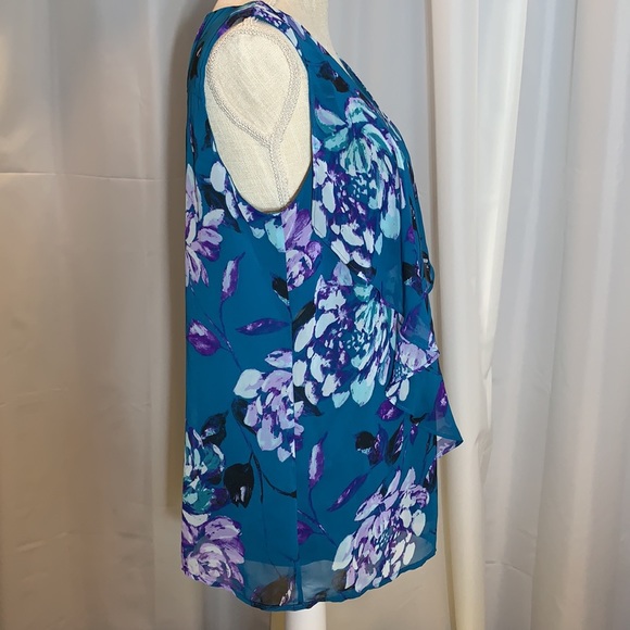 New! AGB Floral Tank - Picture 7 of 8